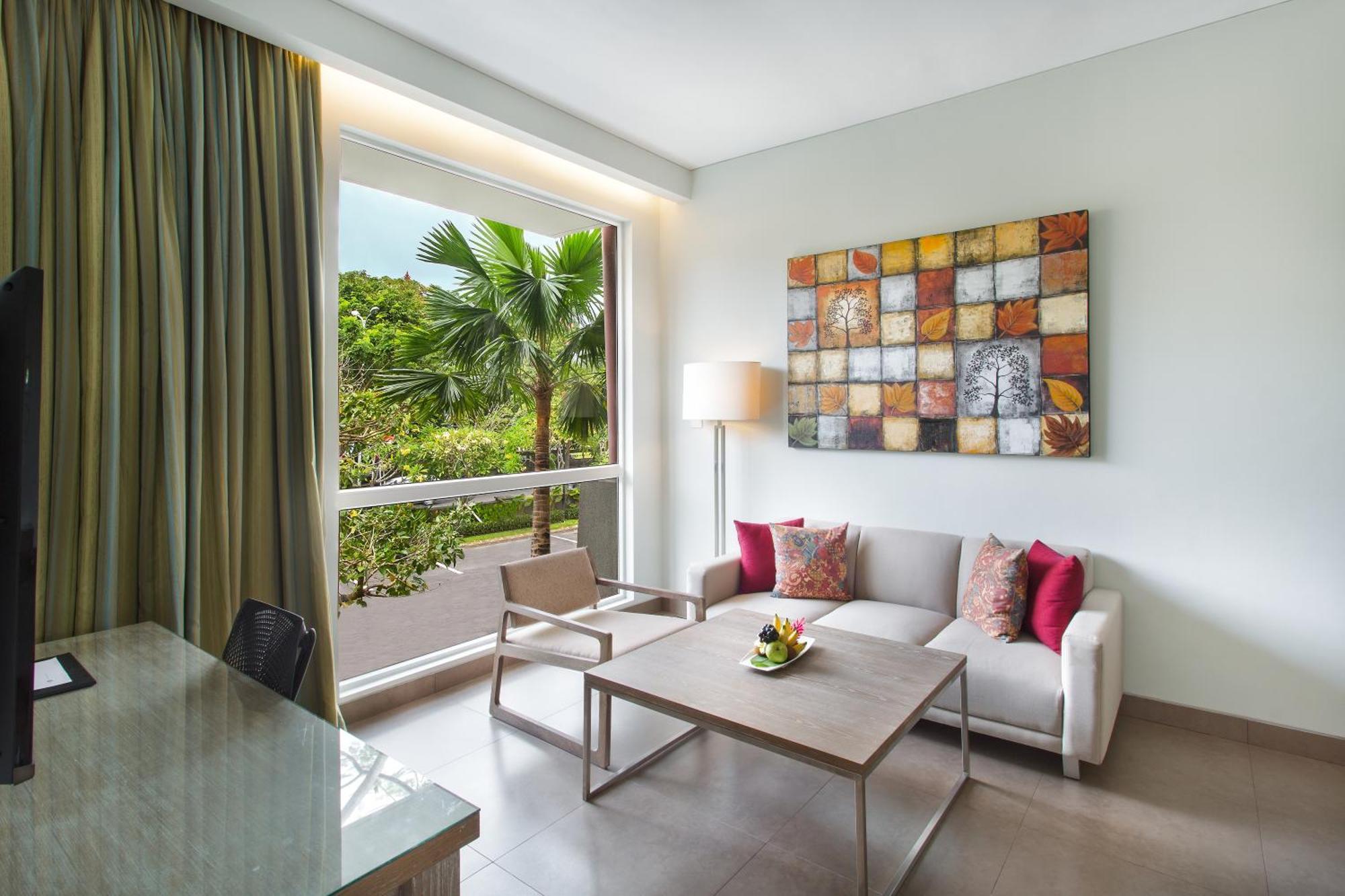 One-Bedroom King Suite